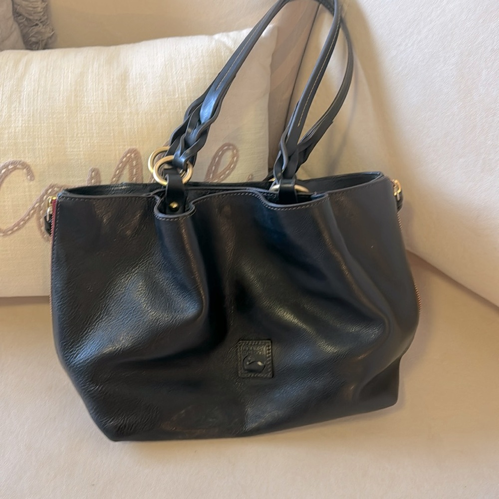 Dooney & Bourke Barlow bag